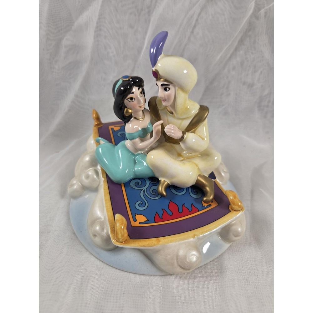 Schmid Disney Aladdin Figurine Music Box A Whole New World Jasmine Carpet